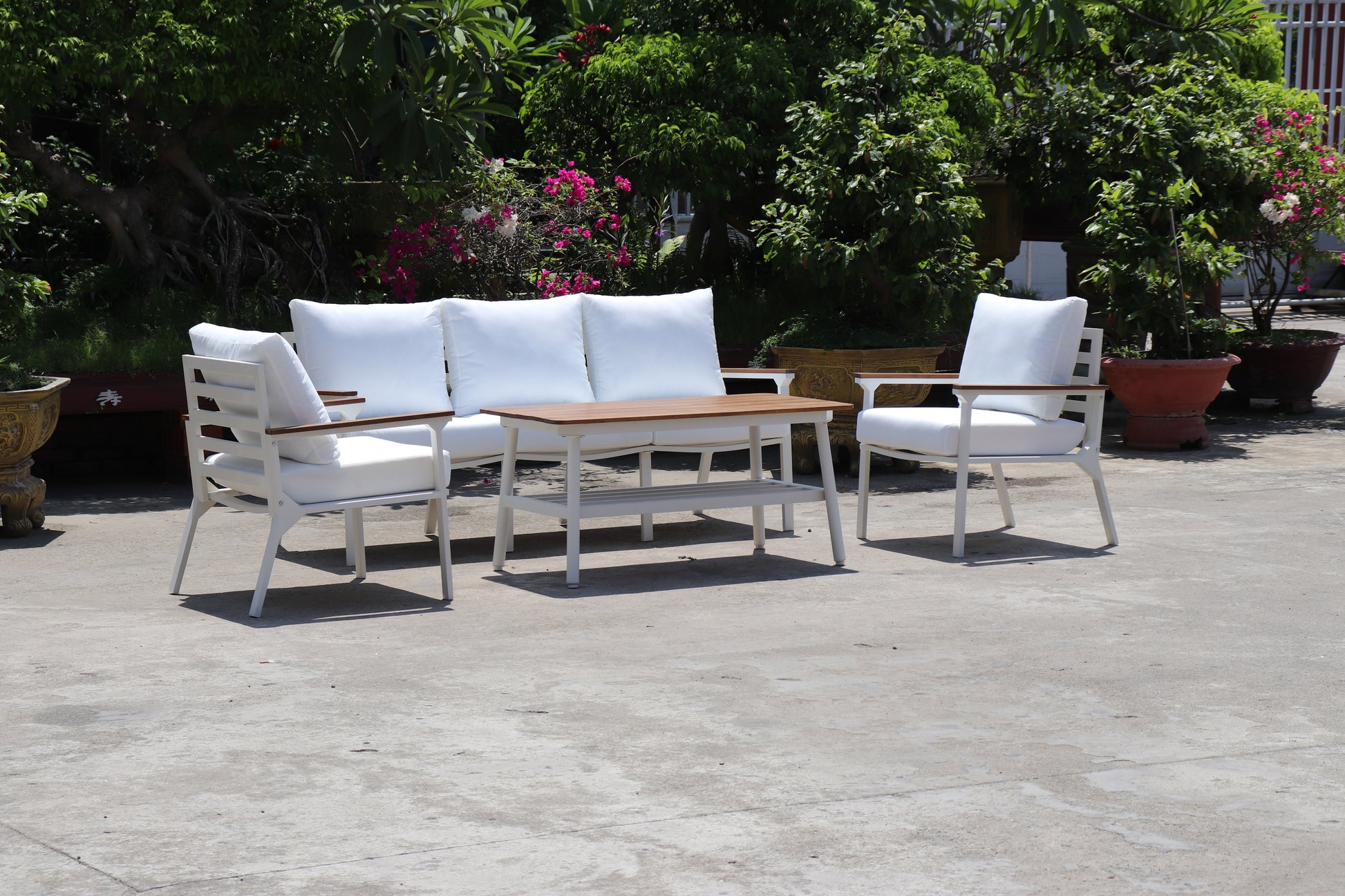 Zurich 4-Piece Aluminium Outdoor Lounge Setting — WHITE